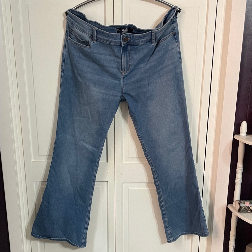 Hollister Soft Stretch Low-Rise Boot Jeans